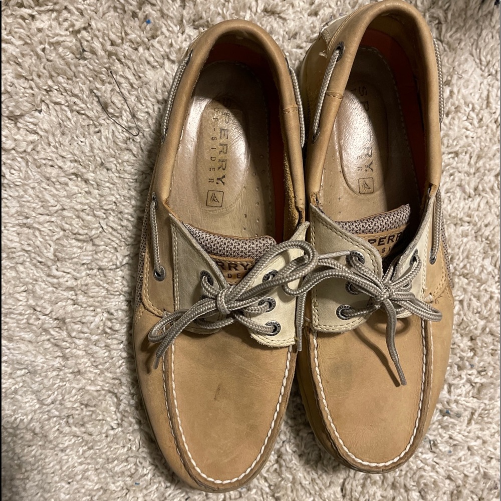 Sperry - Picture 1 of 3